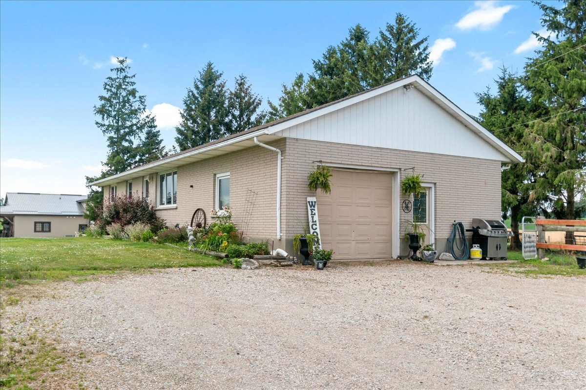 383731 Salford Rd, Salford, ON for Sale