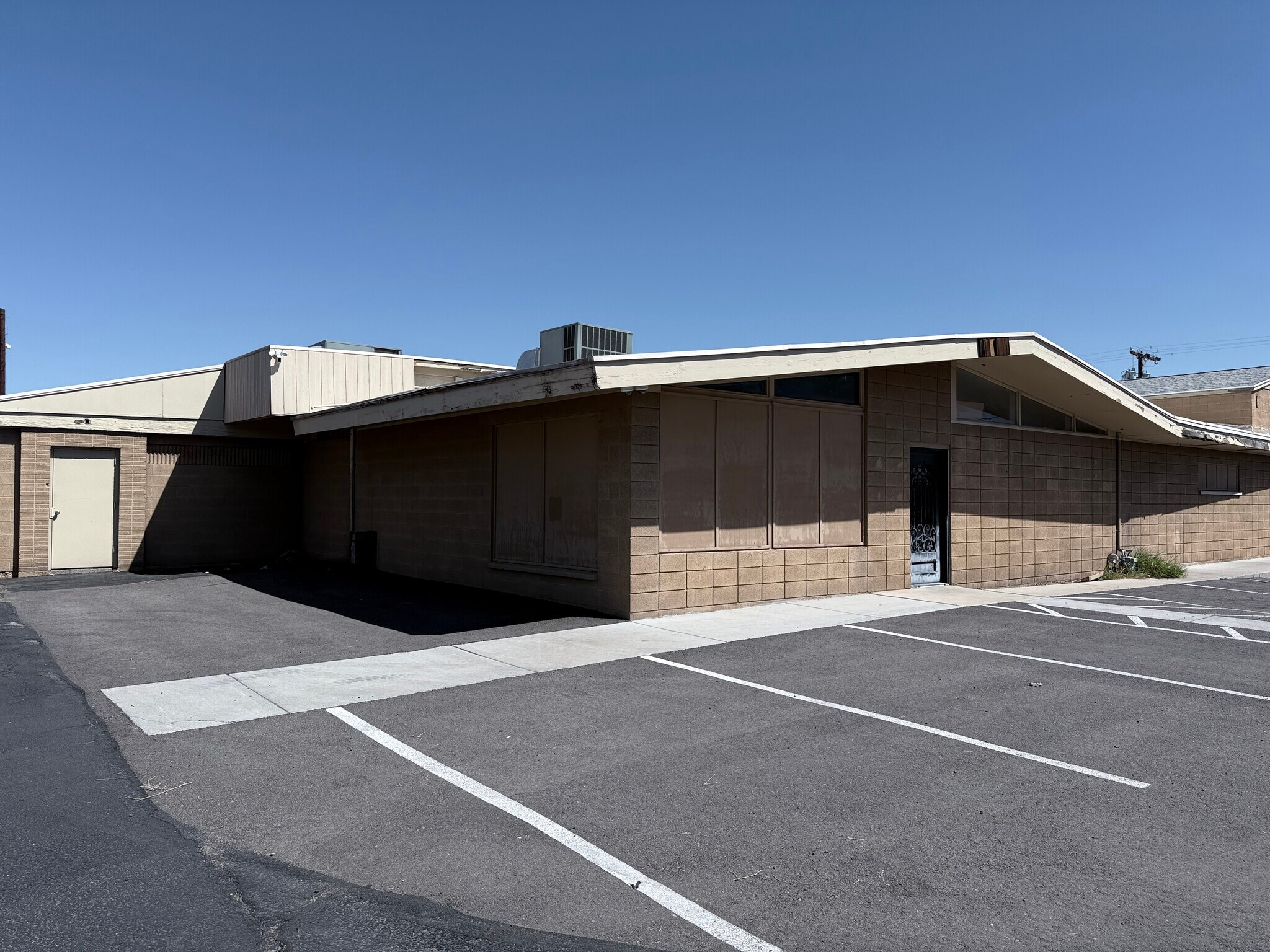 3825 N 39th Ave, Phoenix, AZ for Sale