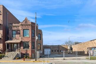 Chicago, IL undefined - 2732 W Belmont Ave