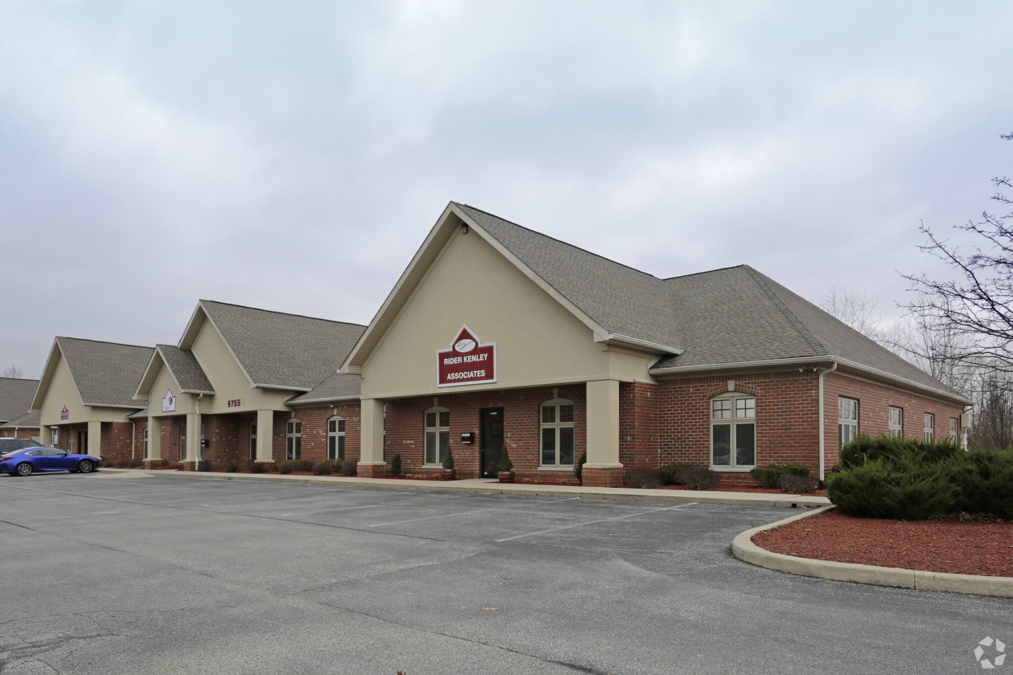 9755 Randall Dr, Indianapolis, IN for Sale