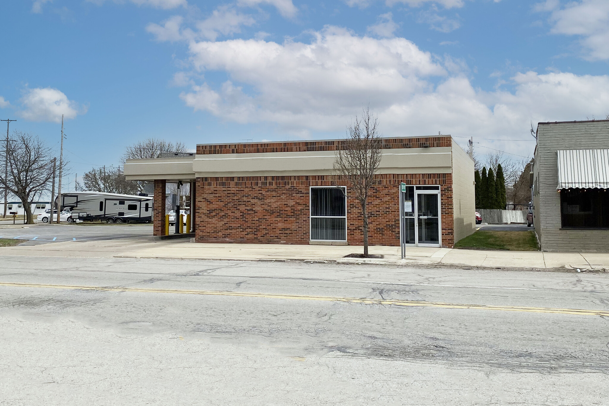 9796 S Dixie Hwy, Erie, MI for Sale