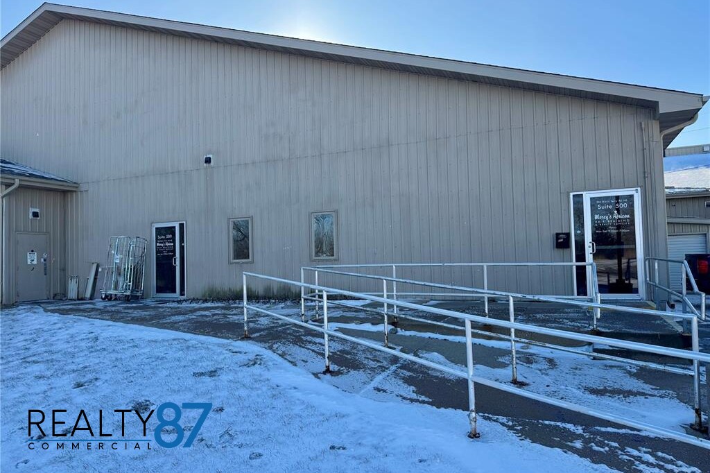 266 Blairs Ferry Rd NE, Cedar Rapids, IA for Rent