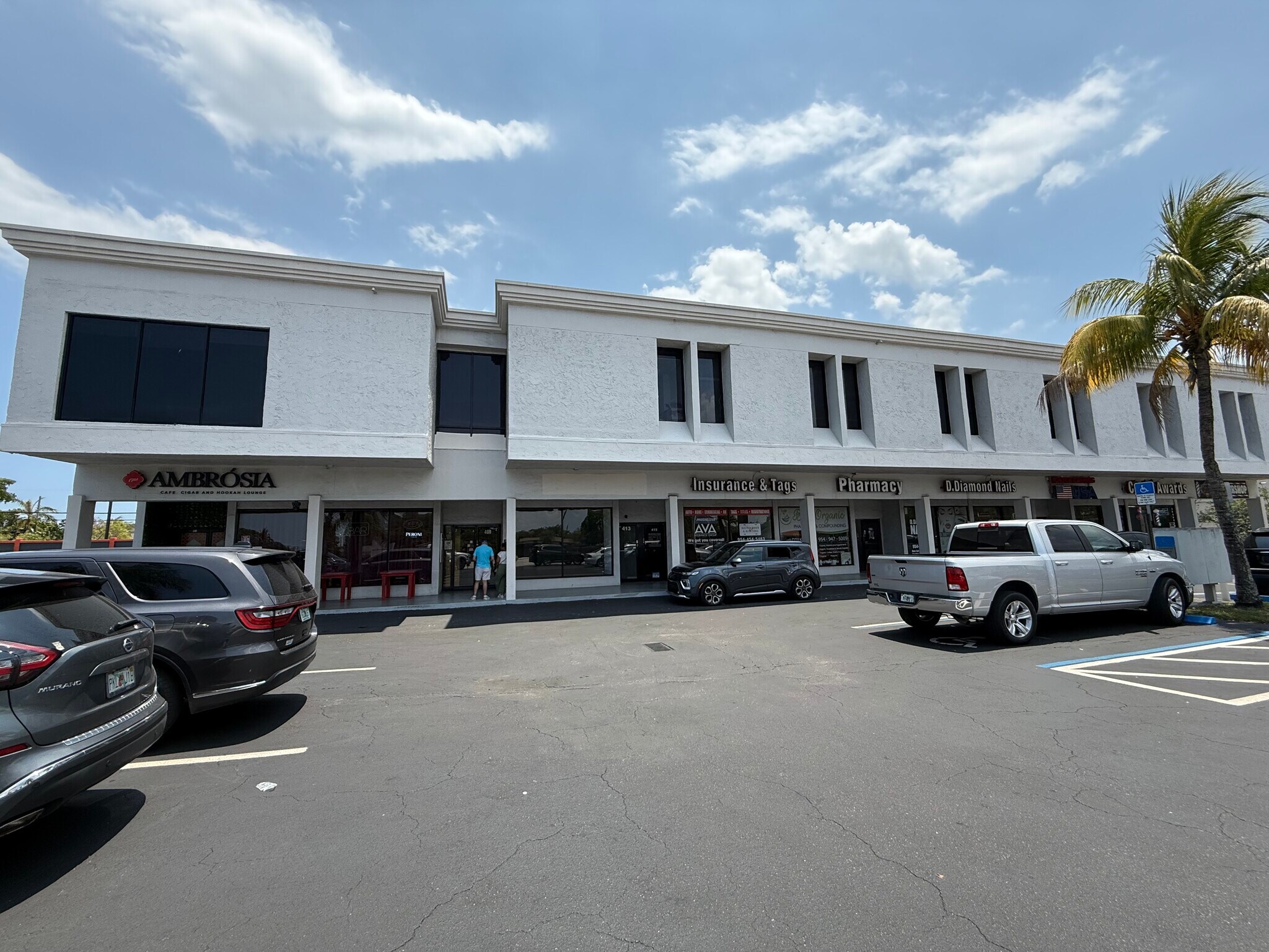 429 W Hallandale Beach Blvd, Hallandale, FL for Rent
