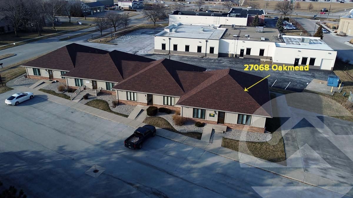 27062-27100 Oakmead Dr, Perrysburg, OH for Sale