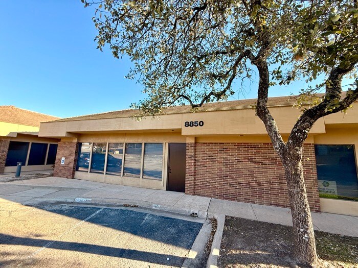 8850 Business Park Dr, Austin, TX for Sale