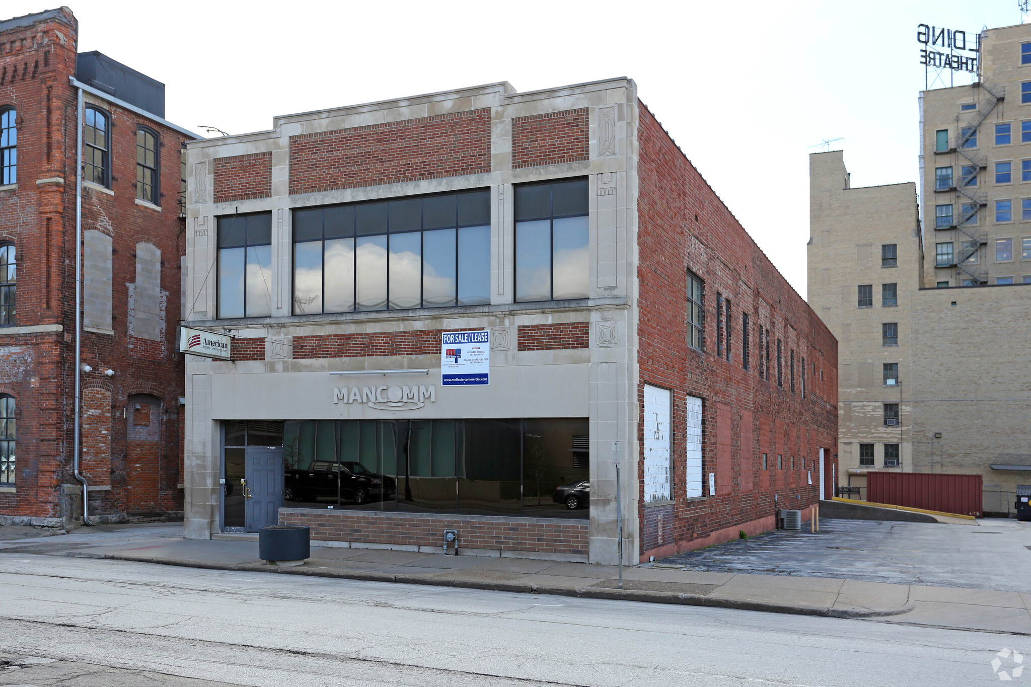 315 W 4th St, Davenport, IA for Sale