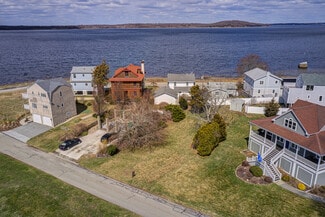 Portsmouth, RI Residential - 310 Common Fence Point Blvd