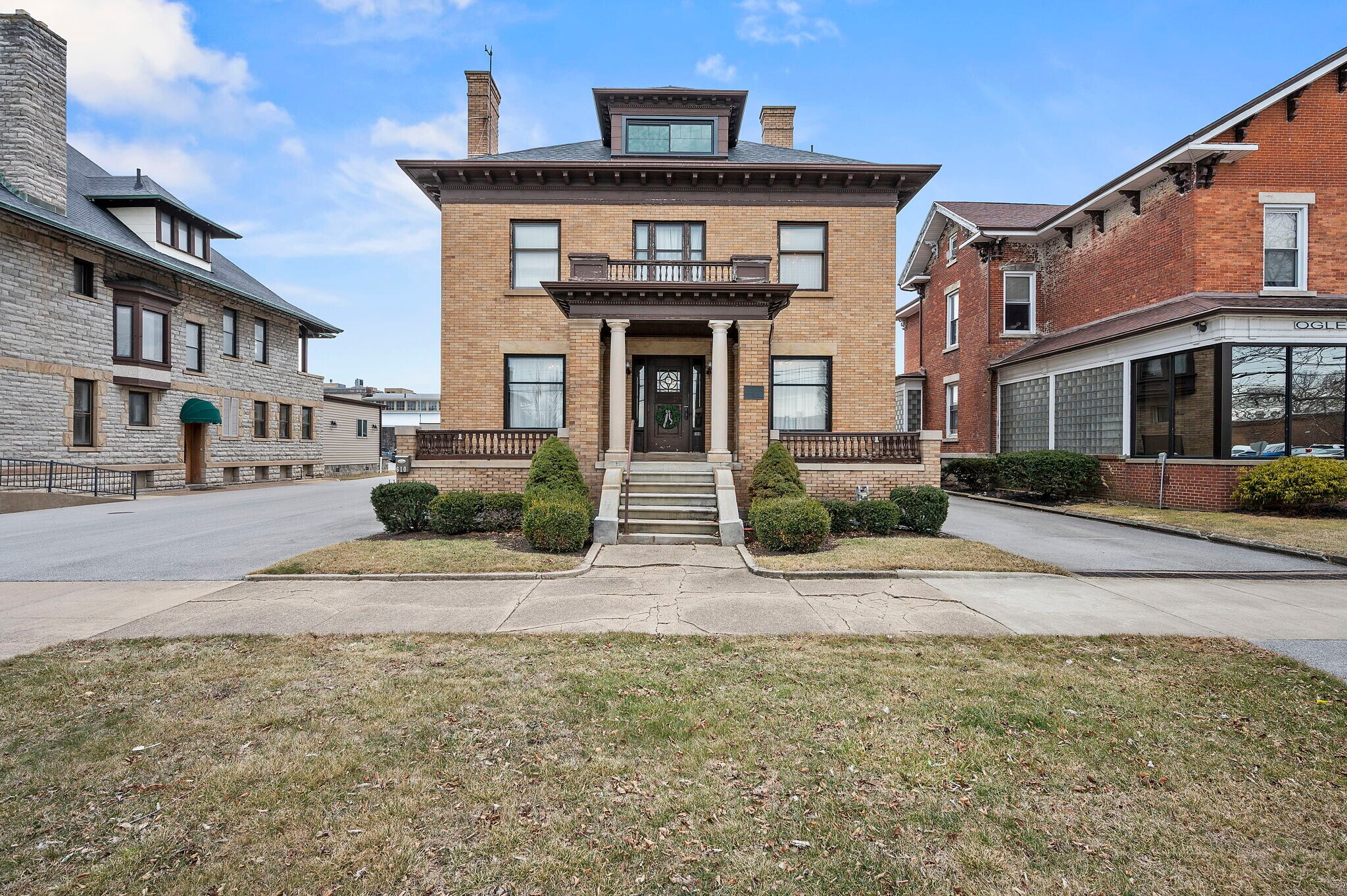 610 W Washington St, Sandusky, OH for Sale
