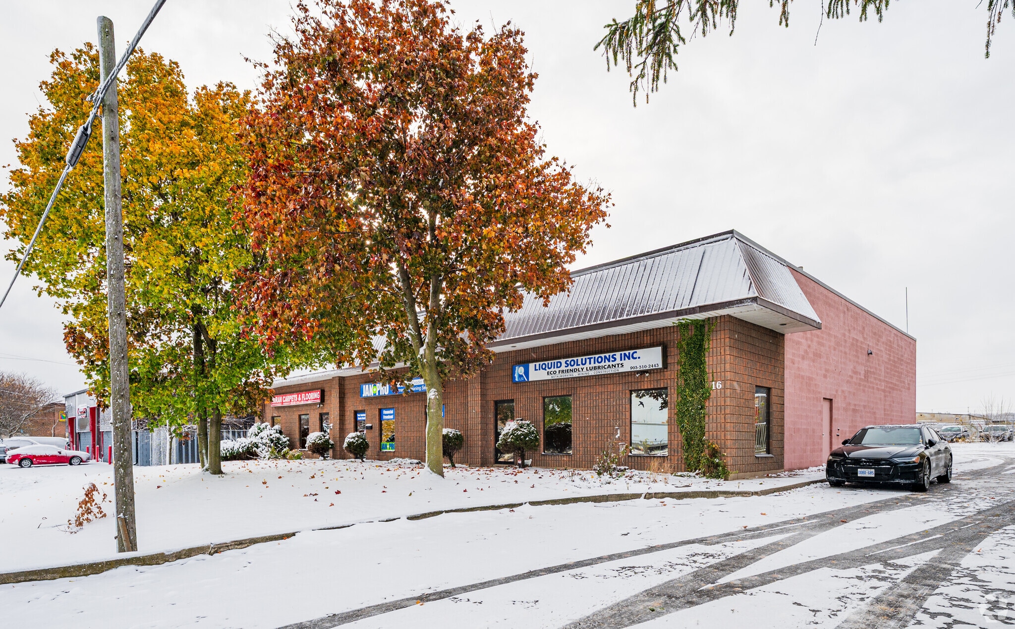 16 Community Ave, Hamilton, ON for Rent