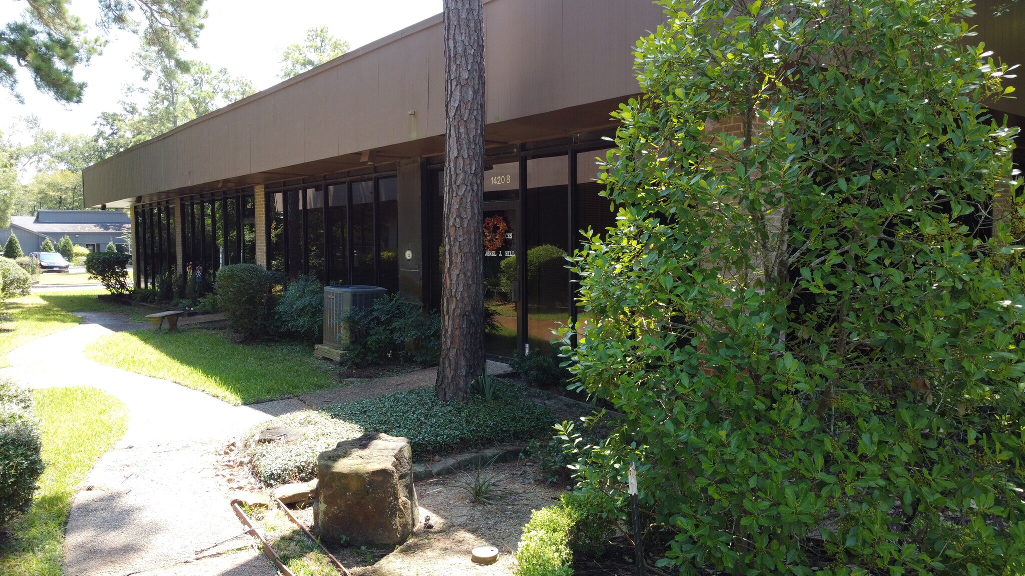1420 Stonehollow Dr, Humble, TX for Sale