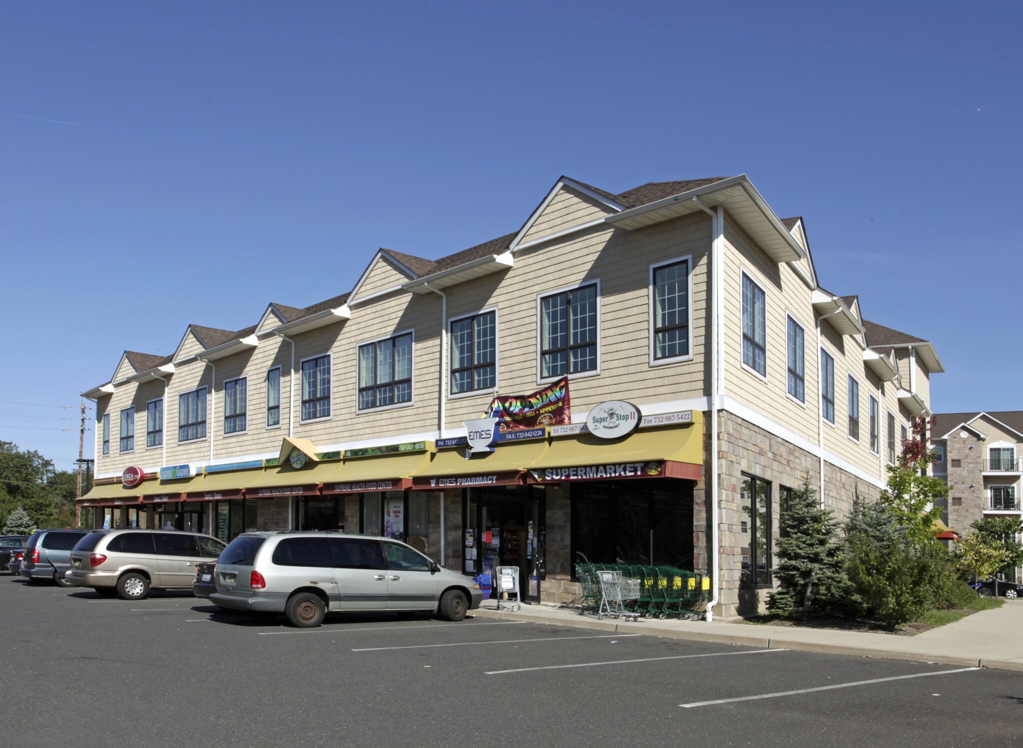 415 Cedar Bridge Ave Lakewood, NJ 08701 Retail Property for Lease on