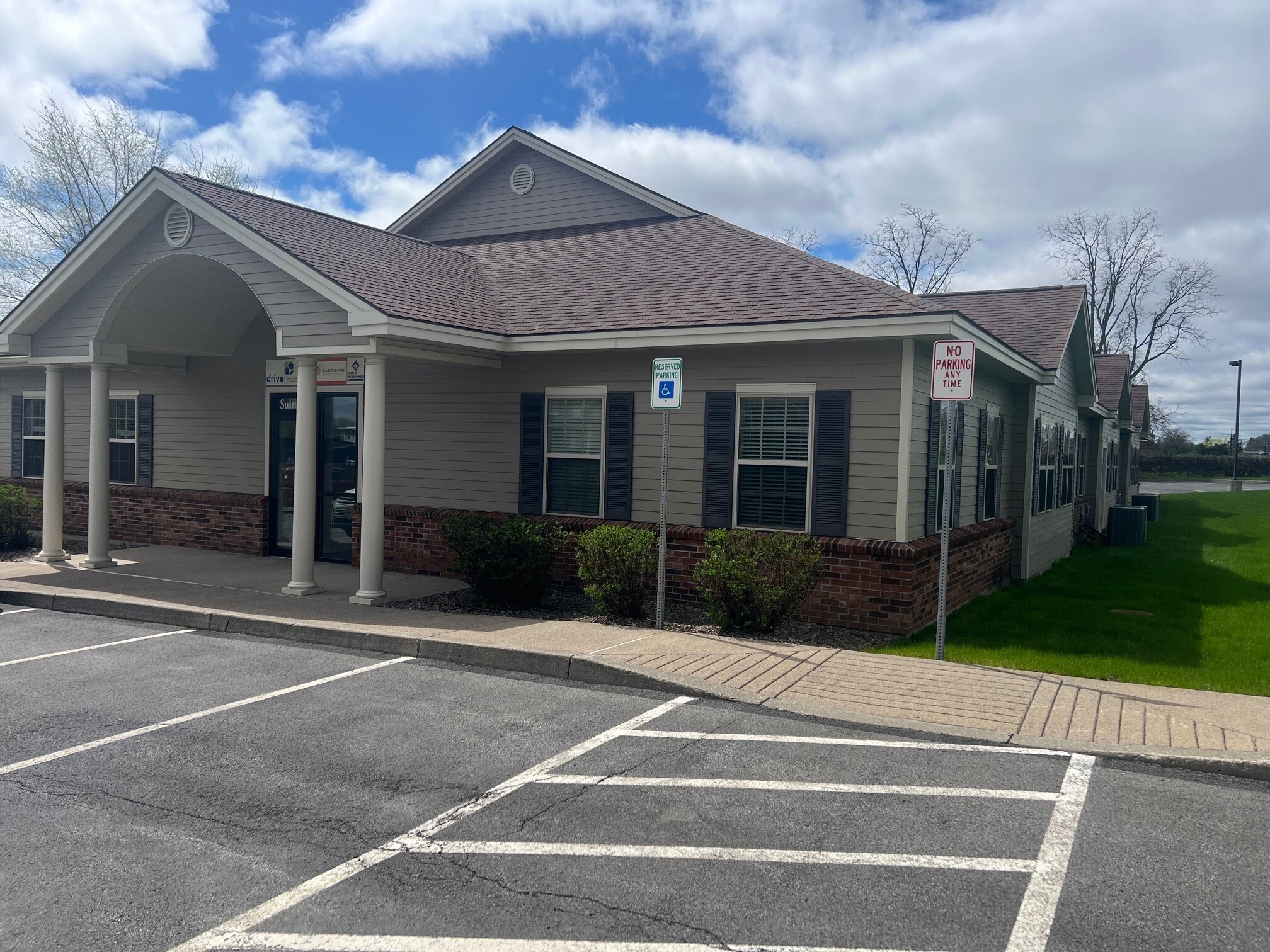 6702 Buckley Rd, Syracuse, NY for Rent