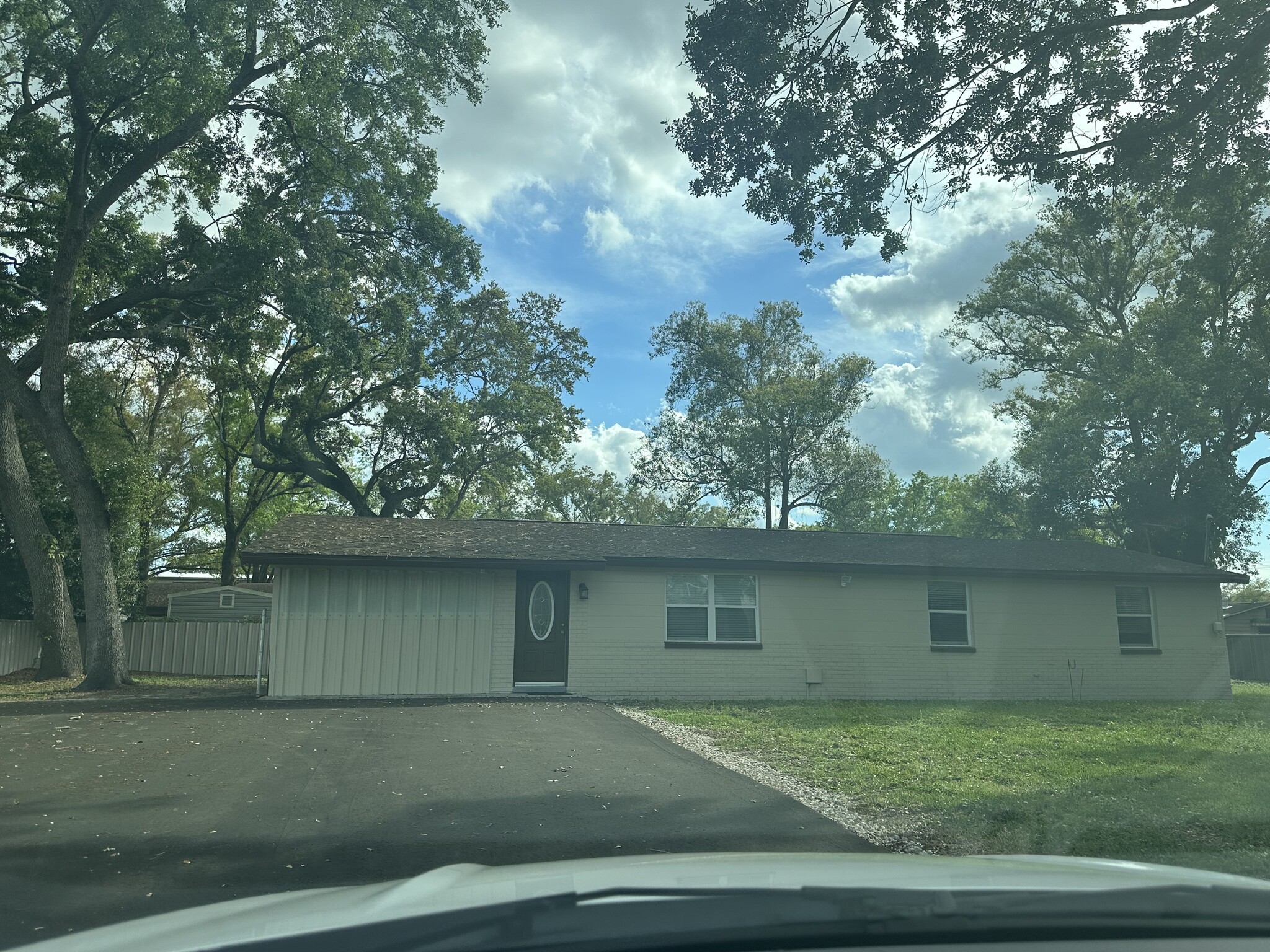 10105 E Columbus Dr, Tampa, FL for Rent