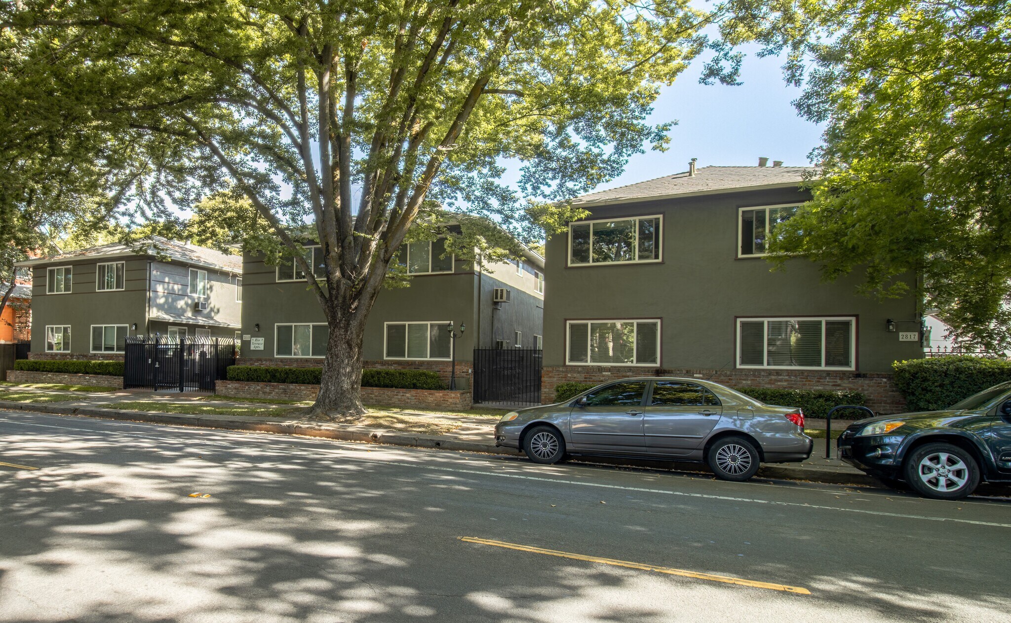 2811 F St, Sacramento, CA for Sale