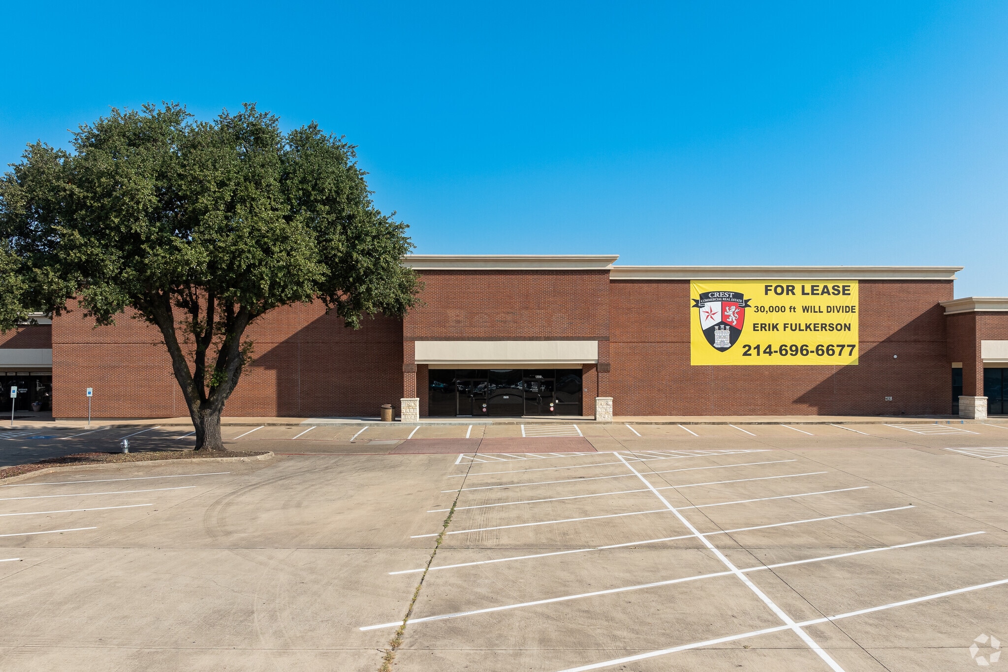 901 N Polk St, DeSoto, TX for Rent