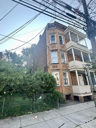 Passaic, NJ Apartments - 166 8th St