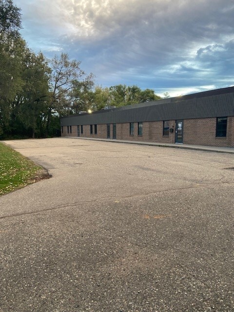 3314-3320 Terminal Dr, Eagan, MN for Rent