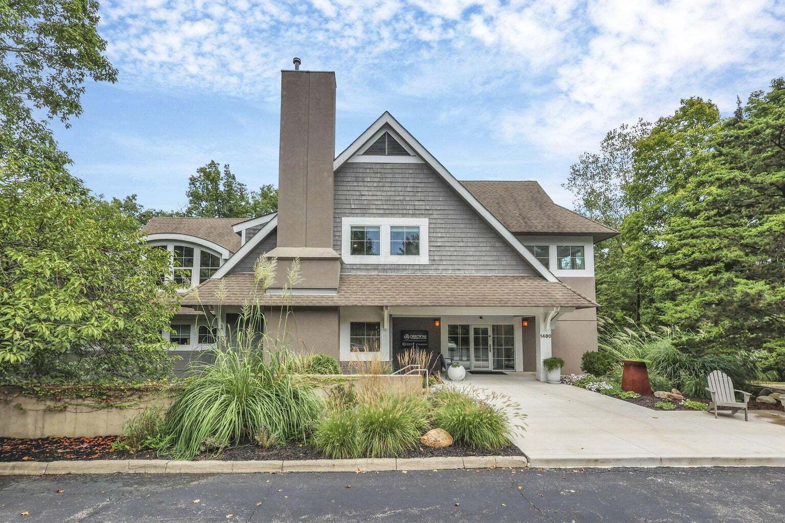 1480 Manning Pky, Powell, OH for Sale