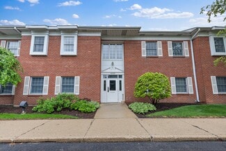 Schaumburg, IL Office - 1015-1025 W Wise Rd