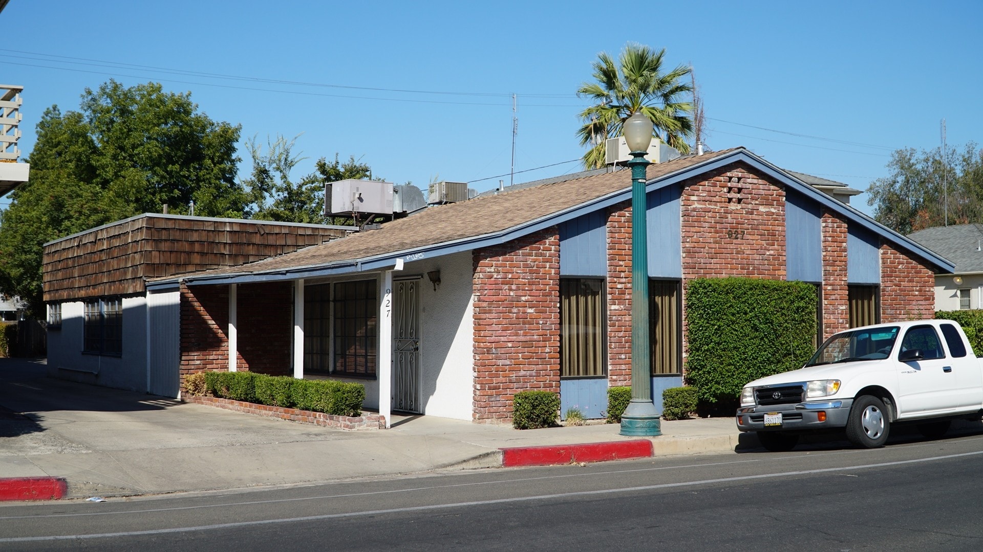 927 N Fulton St, Fresno, CA for Sale