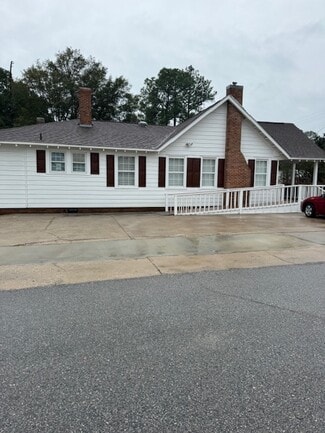 Brewton, AL Office/Medical - 610 Douglas Ave