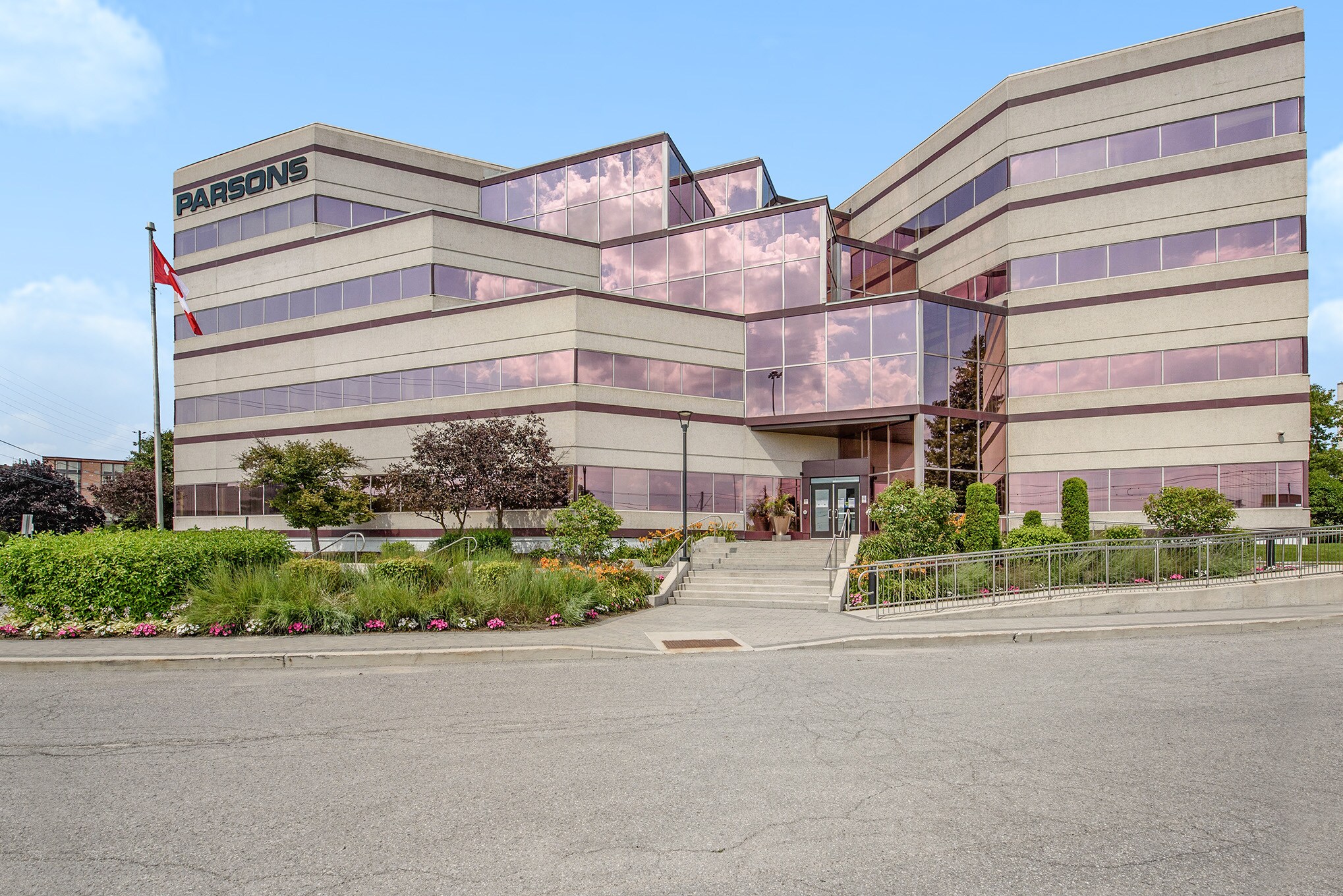 1223 Michael St, Gloucester, ON for Rent