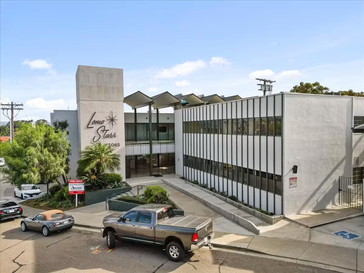 3065 Rosecrans Pl, San Diego, CA for Sale
