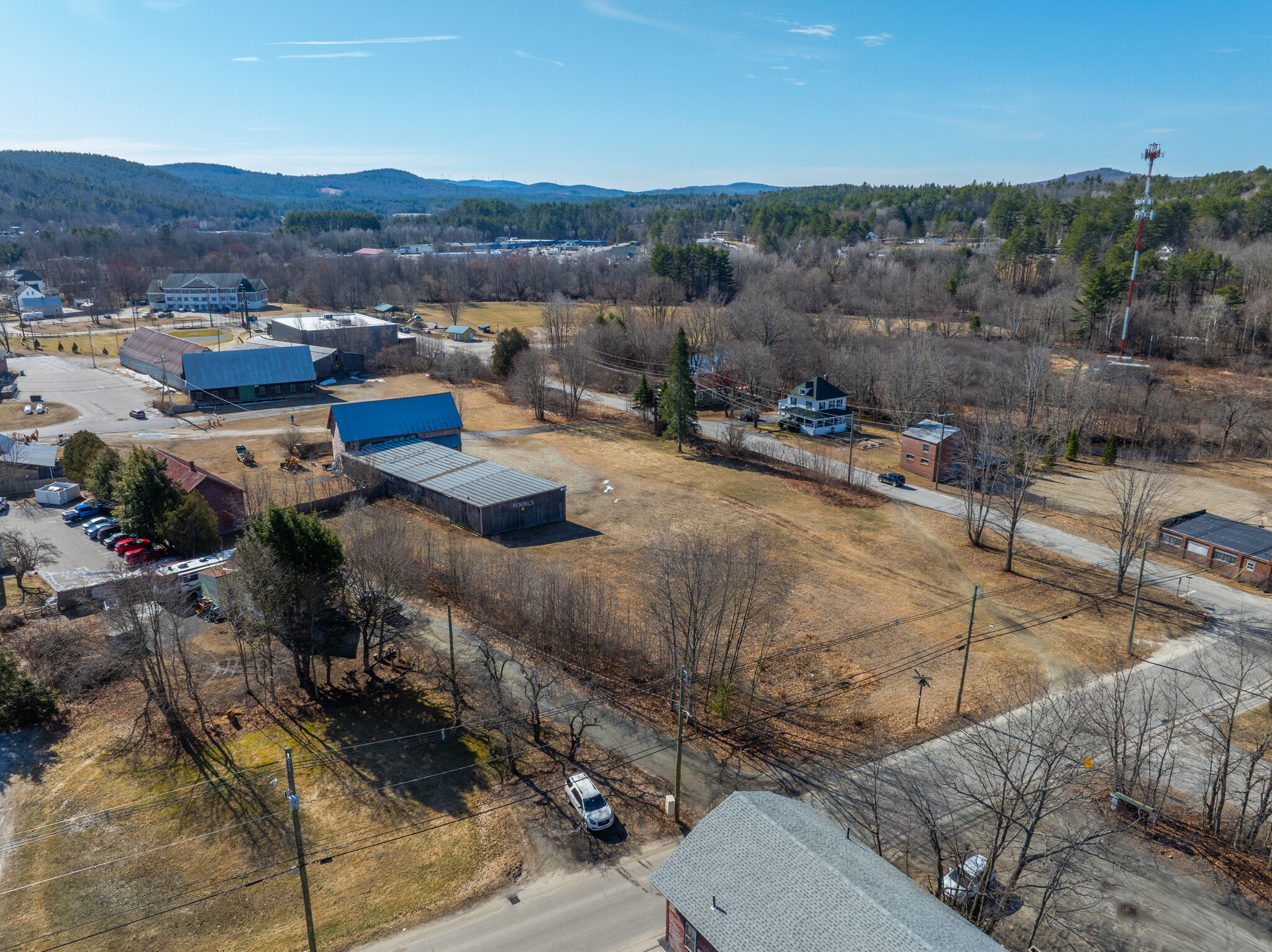 28 Pearl St, Newport, NH for Sale