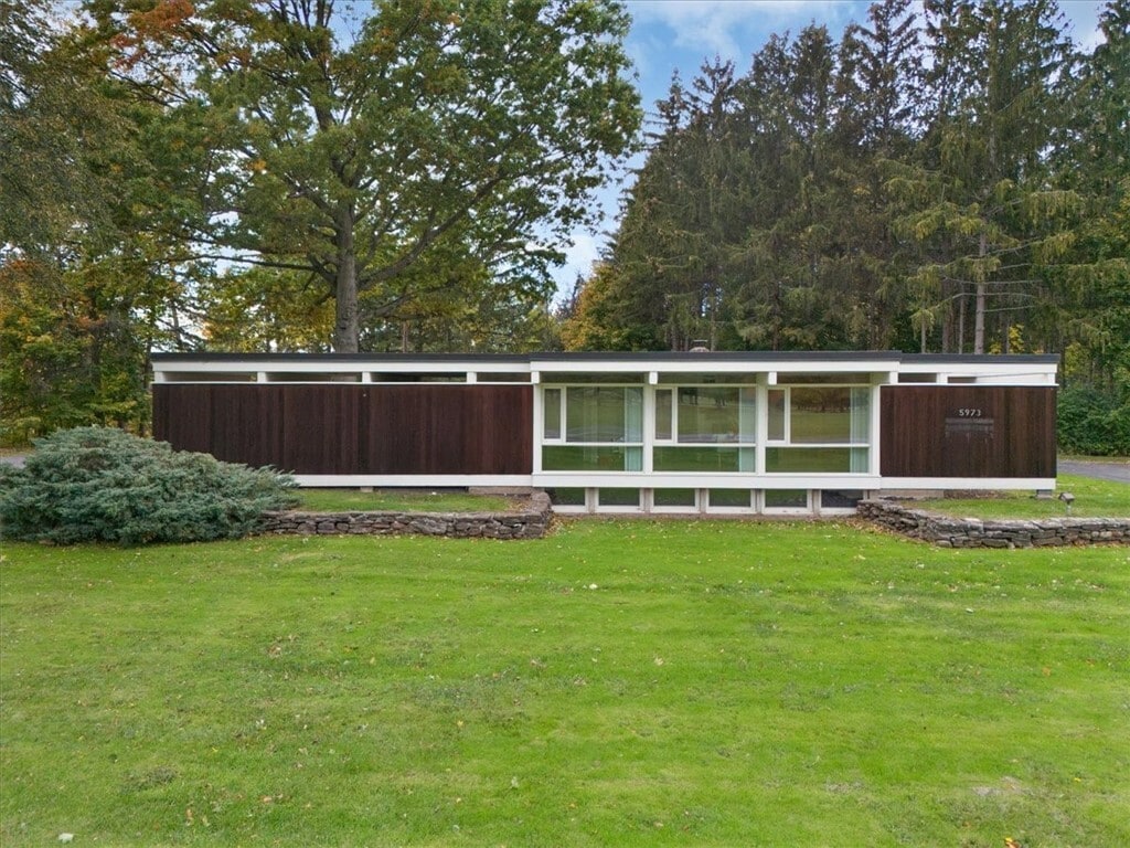 5973 Walworth Rd, Ontario, NY for Sale