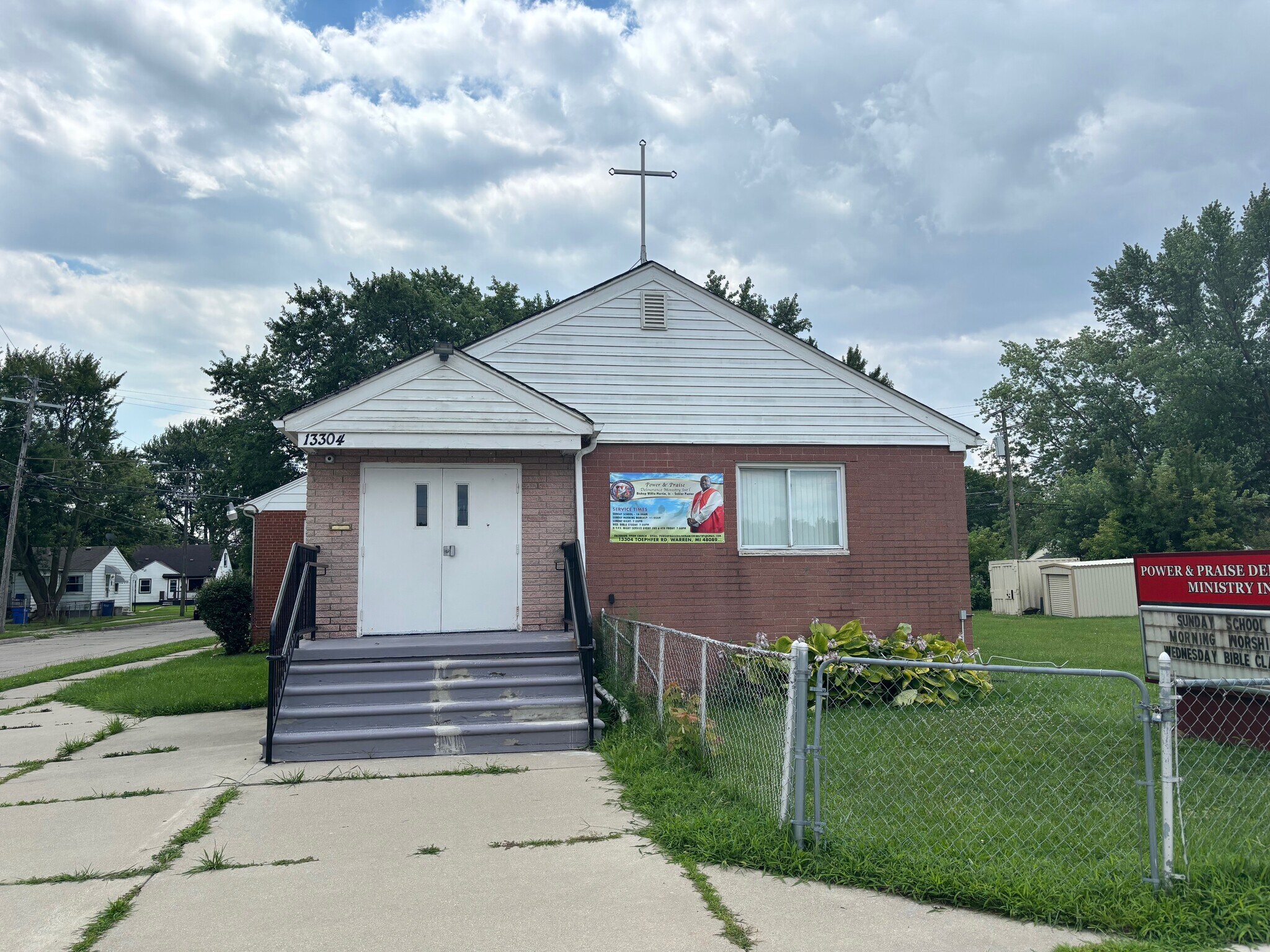 13304 Toepfer Rd, Warren, MI for Sale
