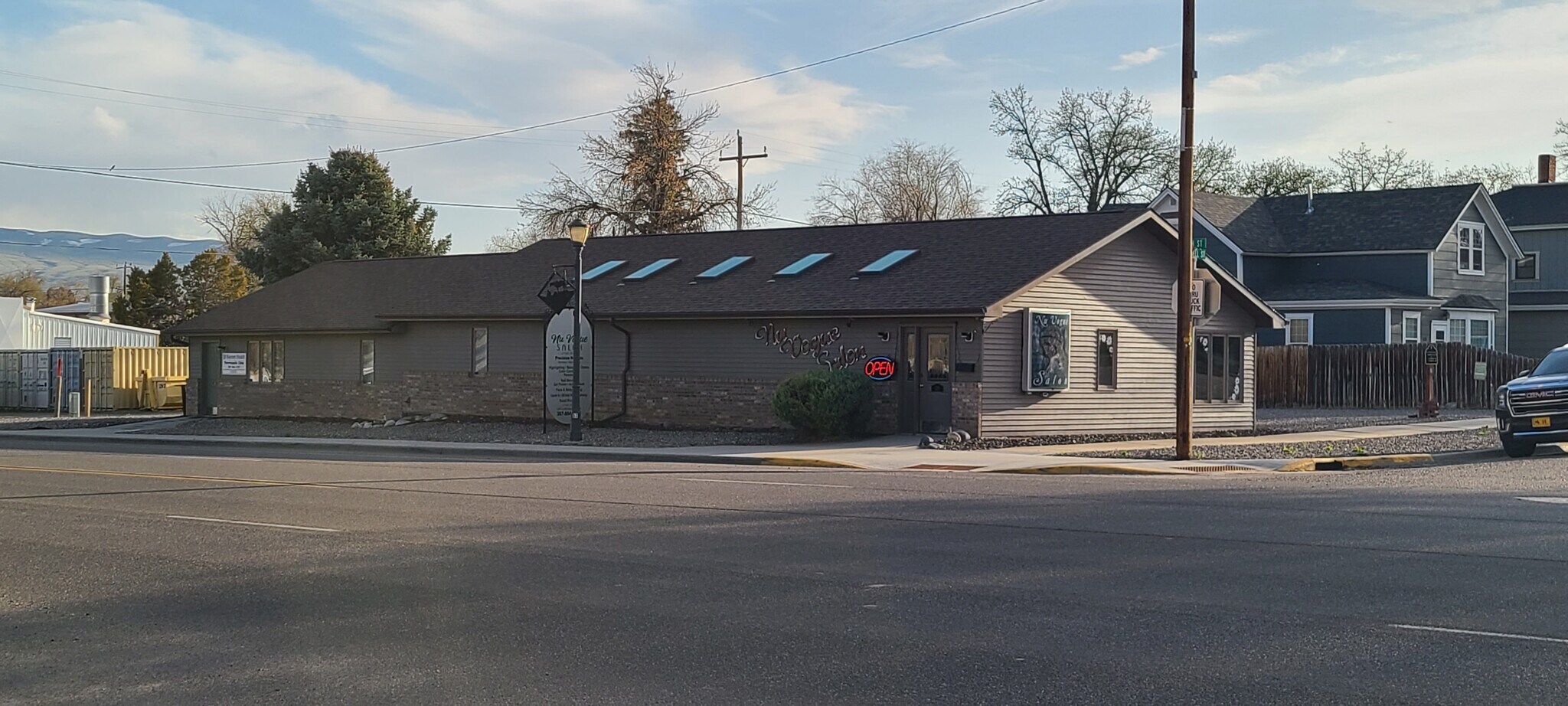 326 N 6th St, Thermopolis, WY for Sale