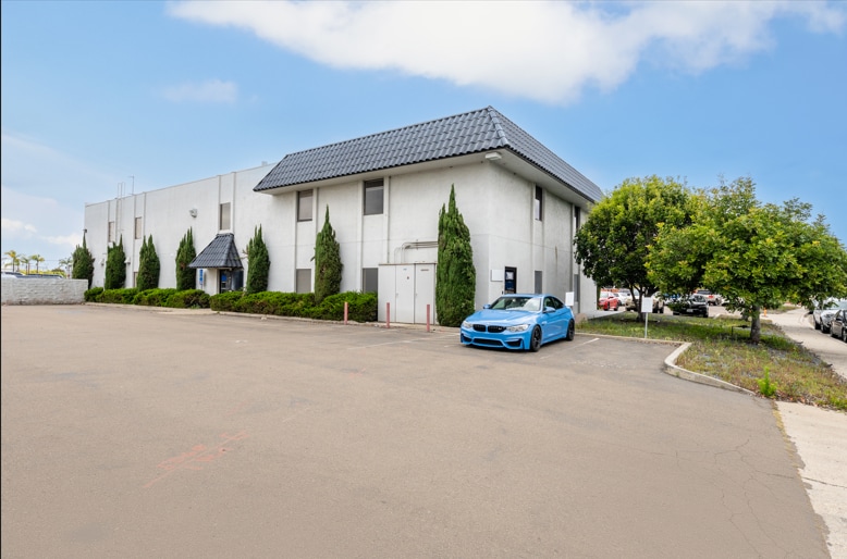7901 Vickers St, San Diego, CA for Rent