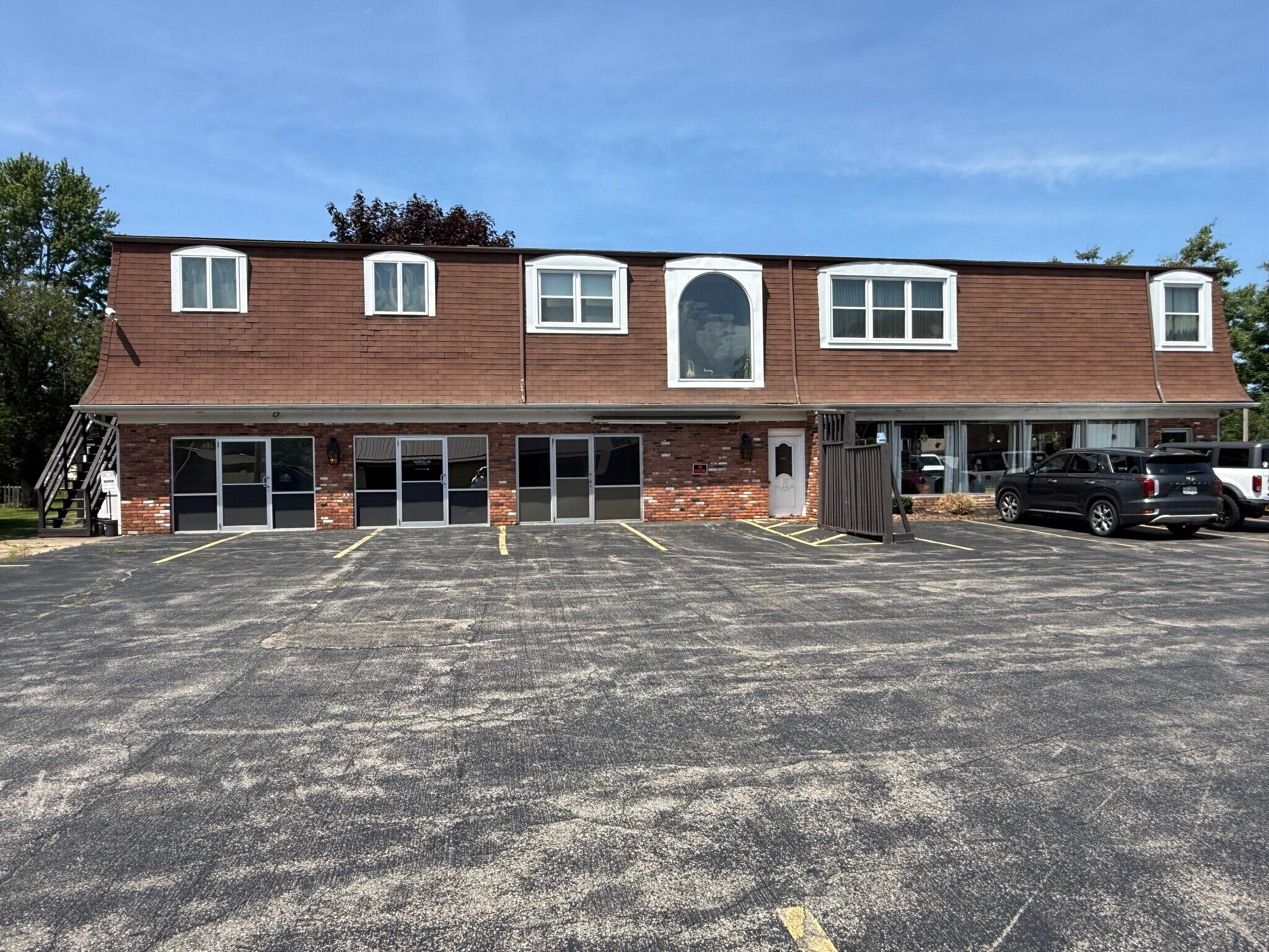 4945 Southwestern Blvd, Hamburg, NY for Sale