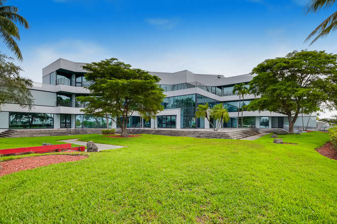 1800 NW 89th Pl, Miami, FL for Rent