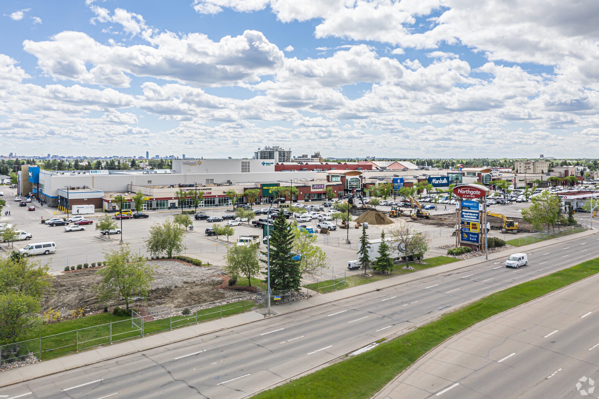 9499 137th Ave NW, Edmonton, AB for Rent