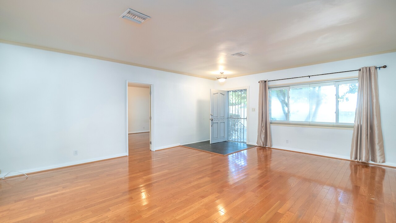 1047 N Crescent Heights Blvd West Hollywood, CA 90046 MultiFamily