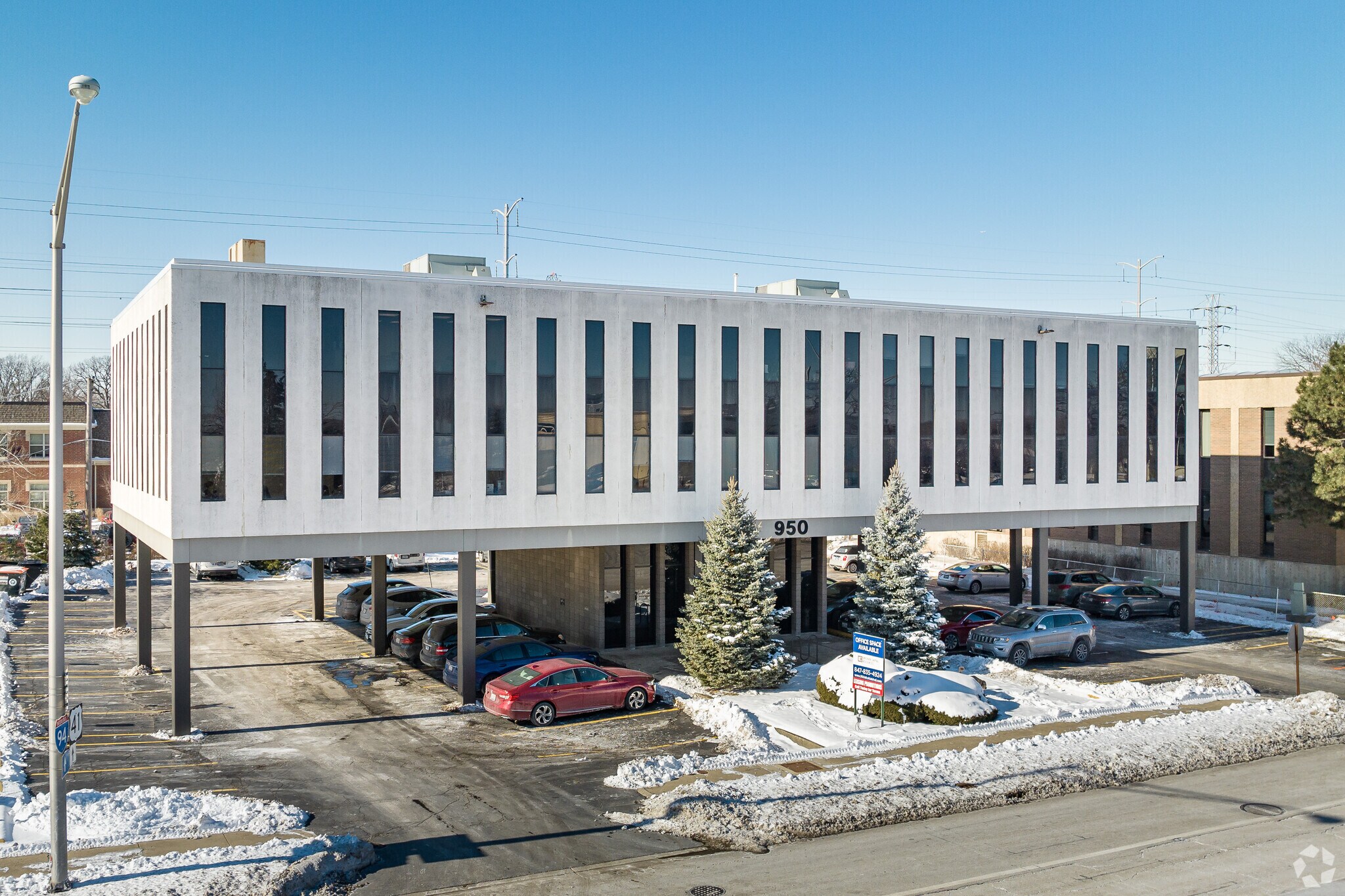 950 Skokie Blvd, Northbrook, IL for Rent