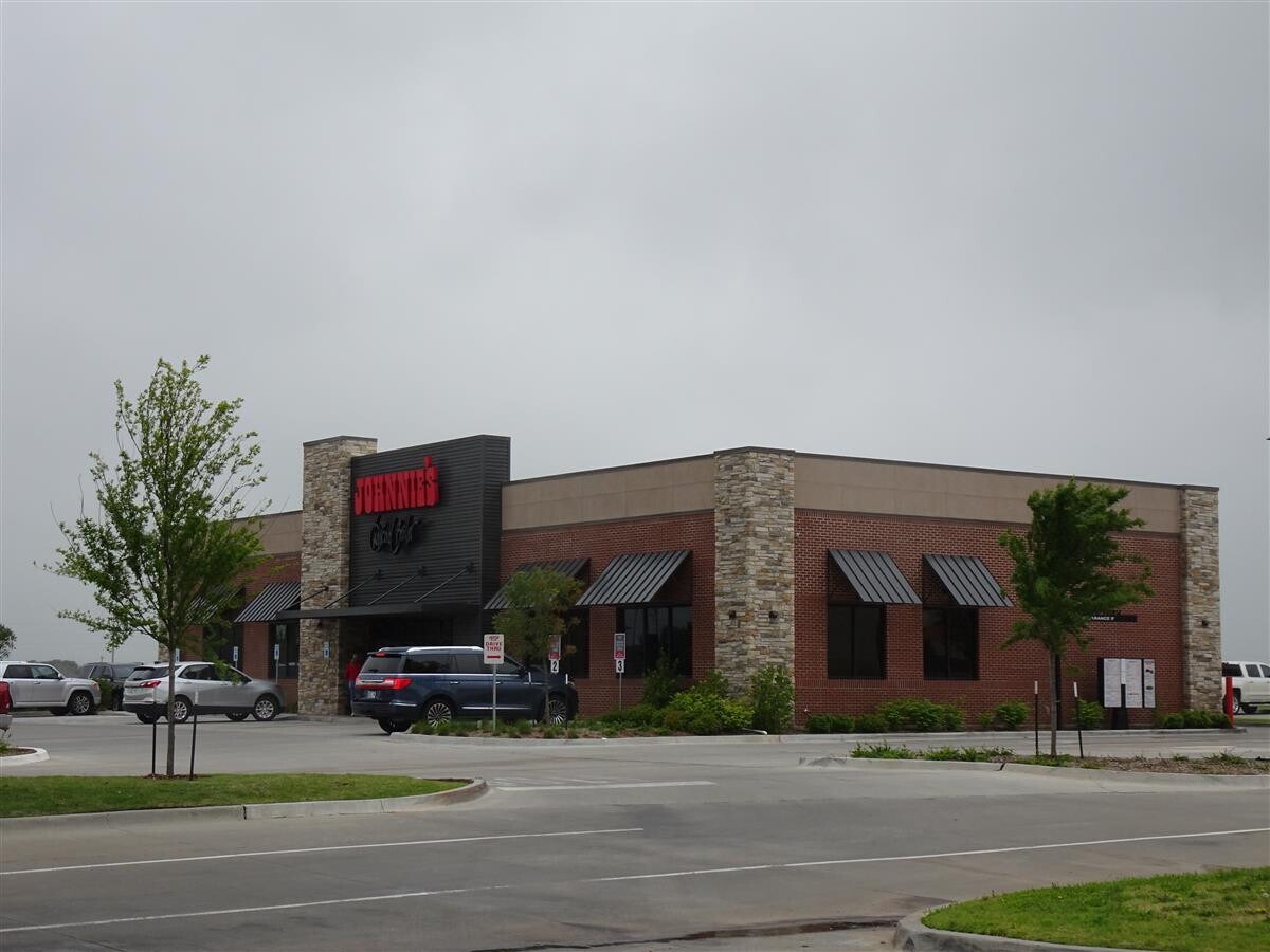 2305 S Telephone Rd, Moore, OK for Rent