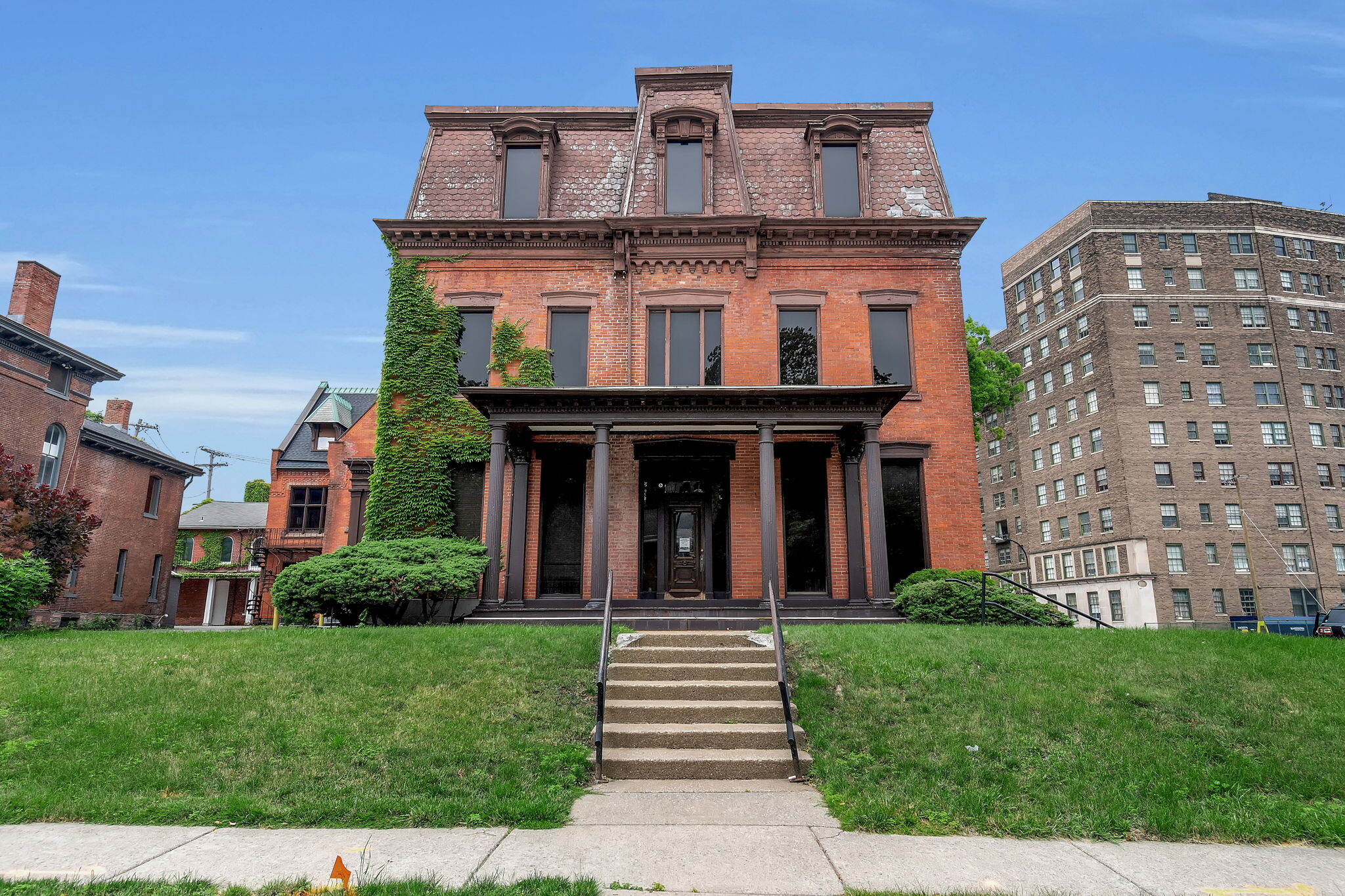 556-564 Franklin St, Buffalo, NY for Sale