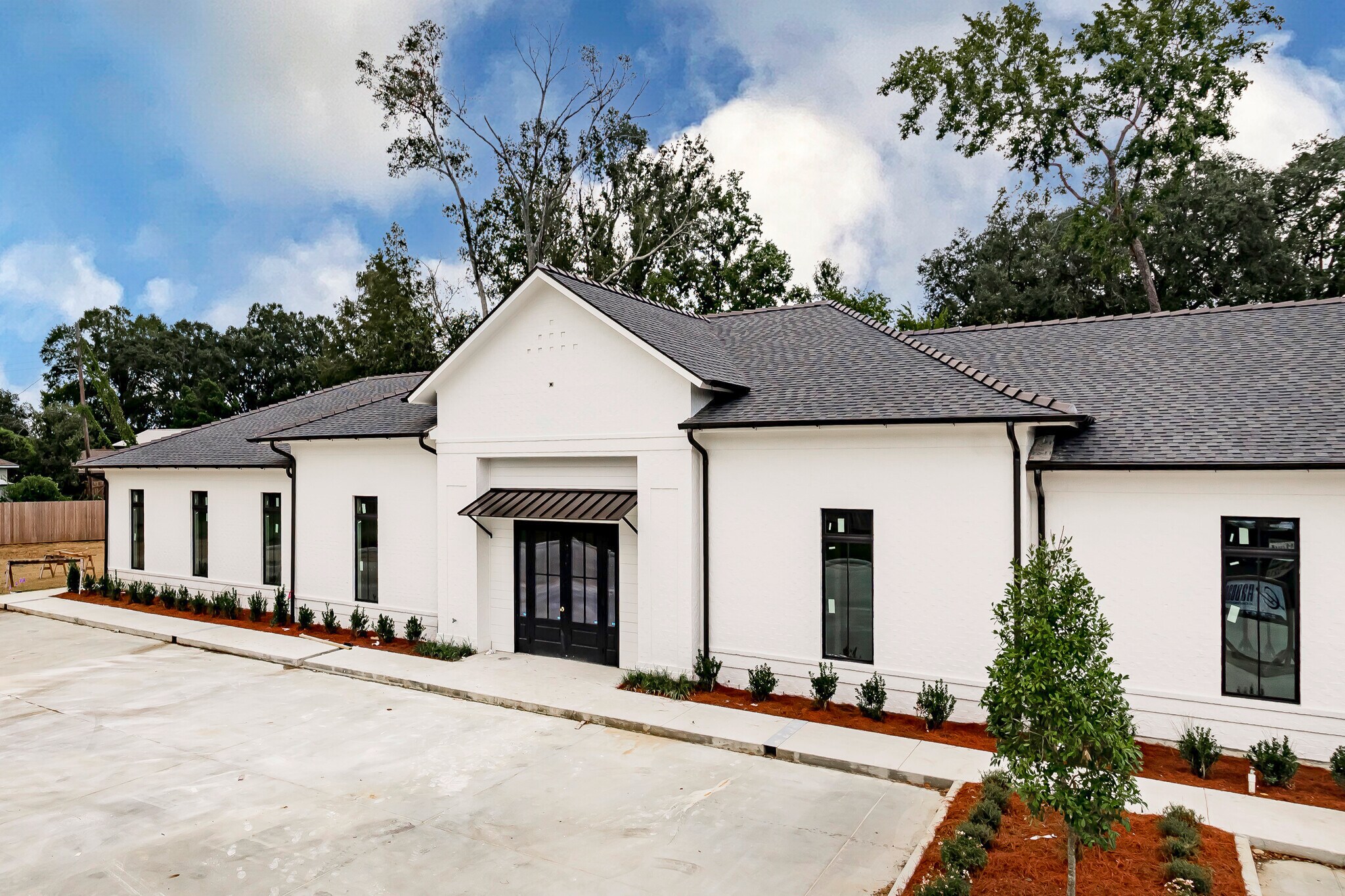 10315 Jefferson Hwy, Baton Rouge, LA for Rent