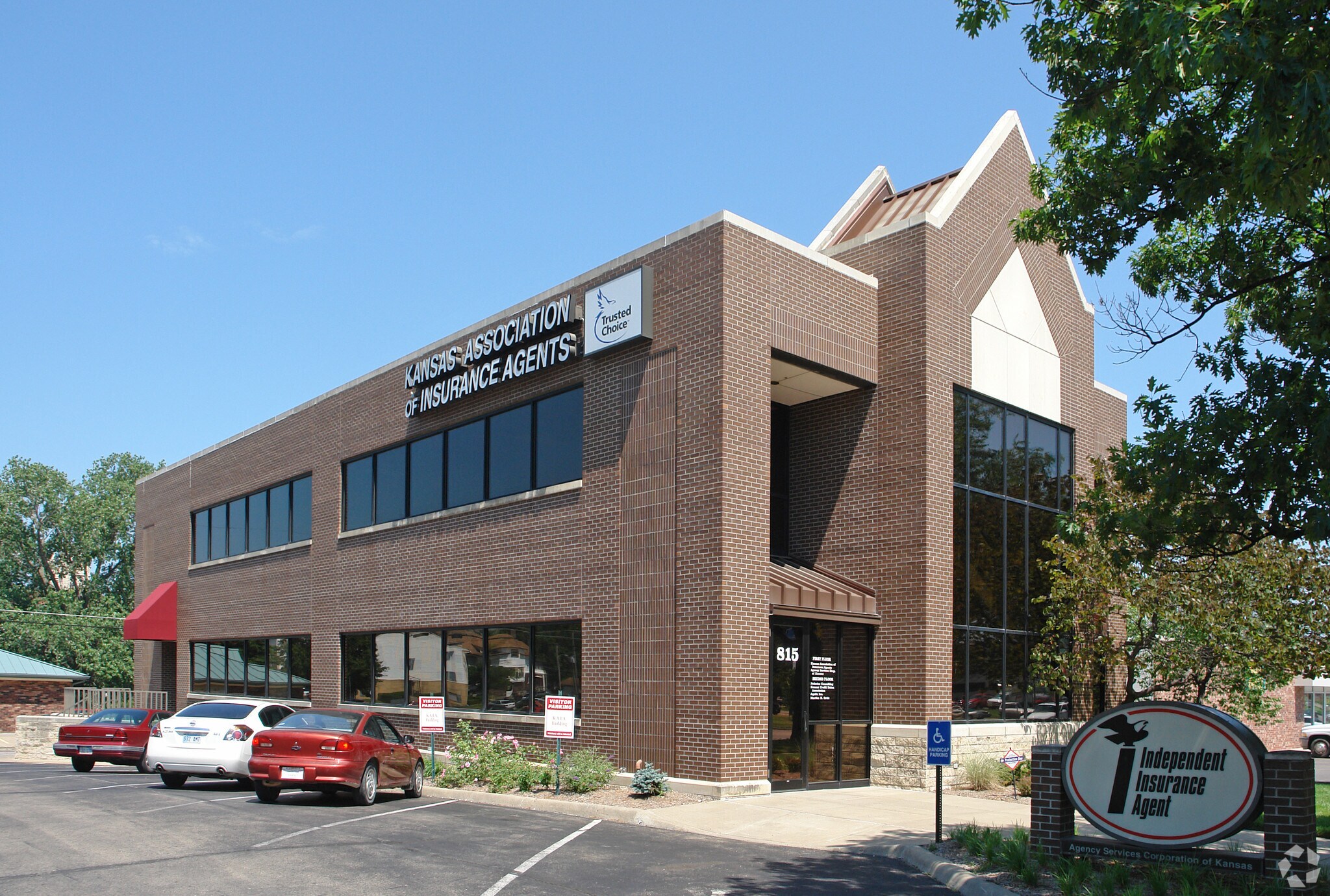 815 SW Topeka Blvd, Topeka, KS for Rent