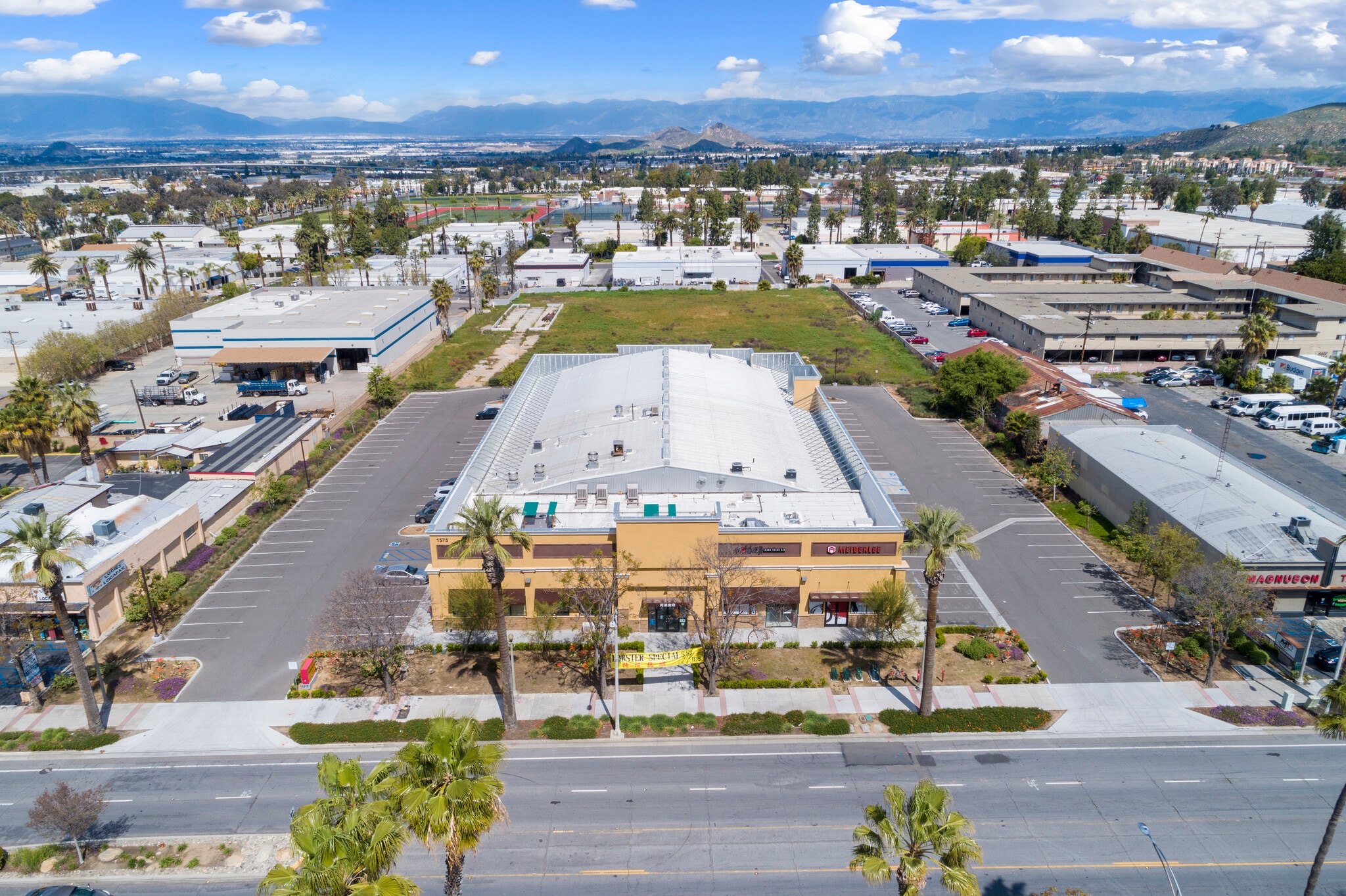 1575 University Ave, Riverside, CA for Rent
