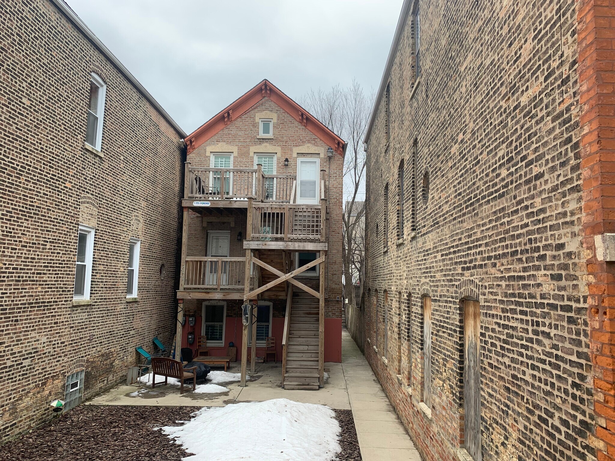 1810 S Throop St Chicago, IL 60608 MultiFamily Property for Lease on