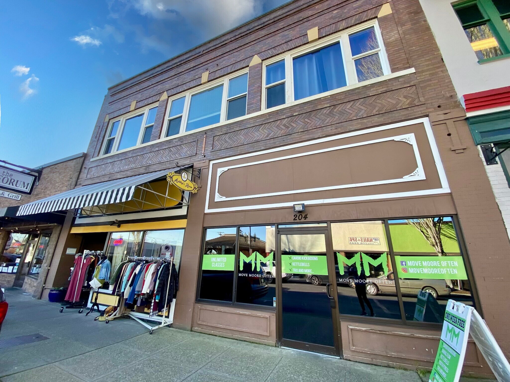 204 S Meridian, Puyallup, WA for Sale