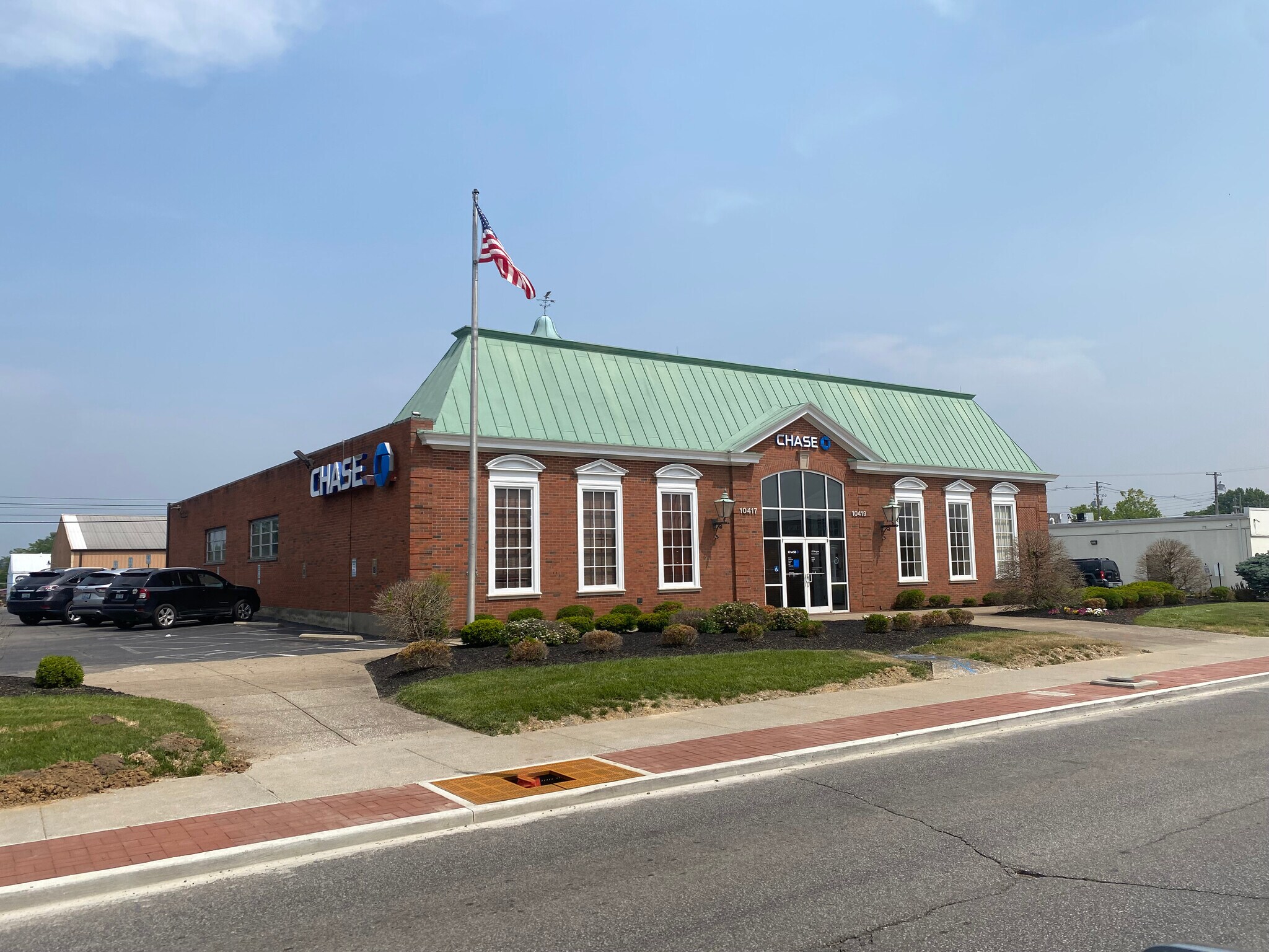 10417 Watterson Trl, Louisville, KY for Rent