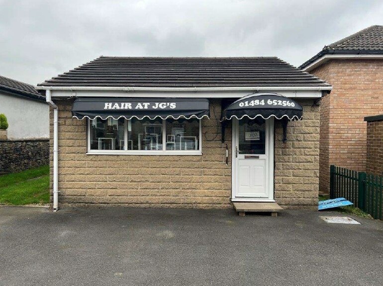 202 Leymoor Rd, Golcar, WYK for Rent
