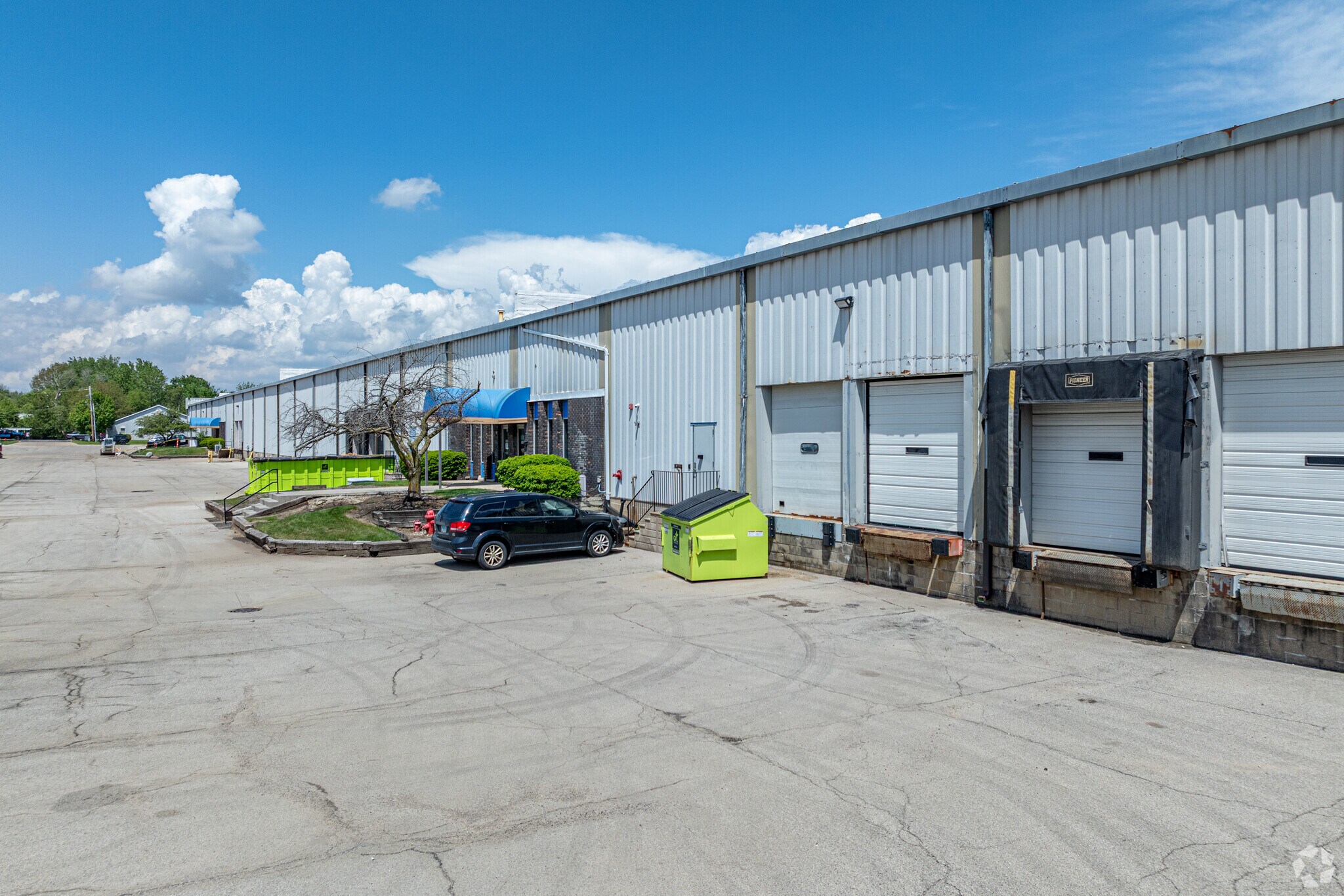 1616 W Chanute Rd, Peoria, IL for Rent