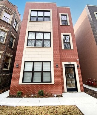 Chicago, IL Apartments - 4952 S Michigan Ave