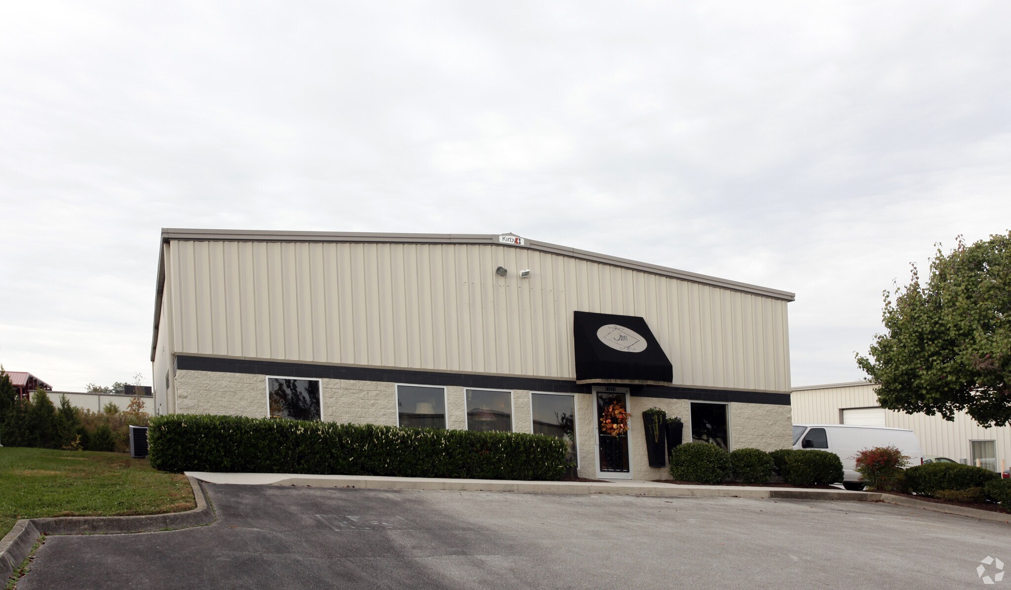 11213 Outlet Dr, Knoxville, TN for Rent