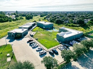 Katy, TX Veterinarian/Kennel - 21725 Clay Rd
